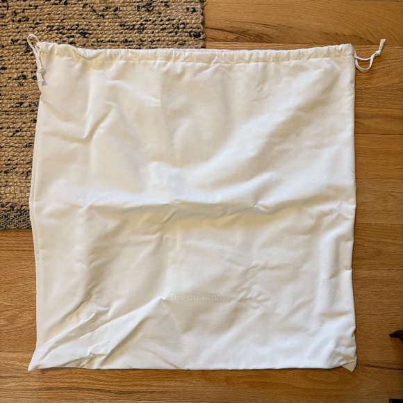 The Curated black crocodile tote bag, discontinued style - Picture 8 of 9